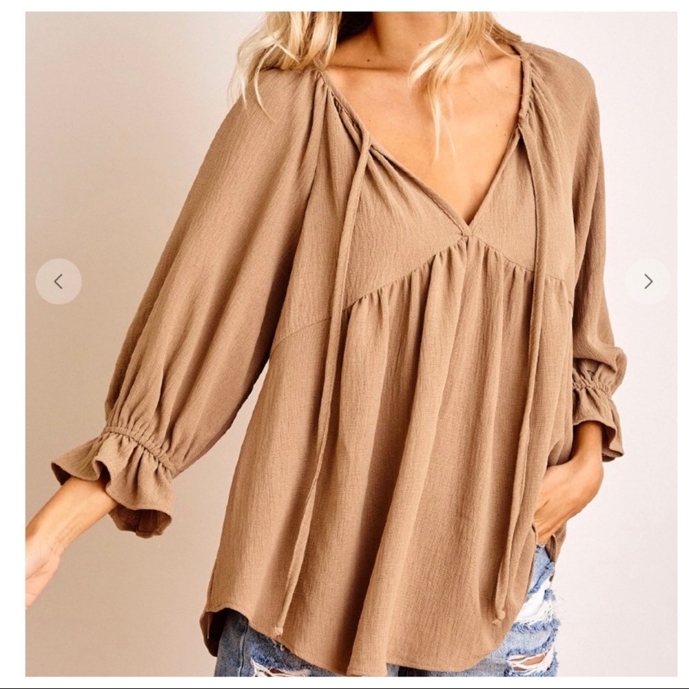 Bohemian chic Ruffle Sleeve V neck Woven Top - Picture 3 of 7
